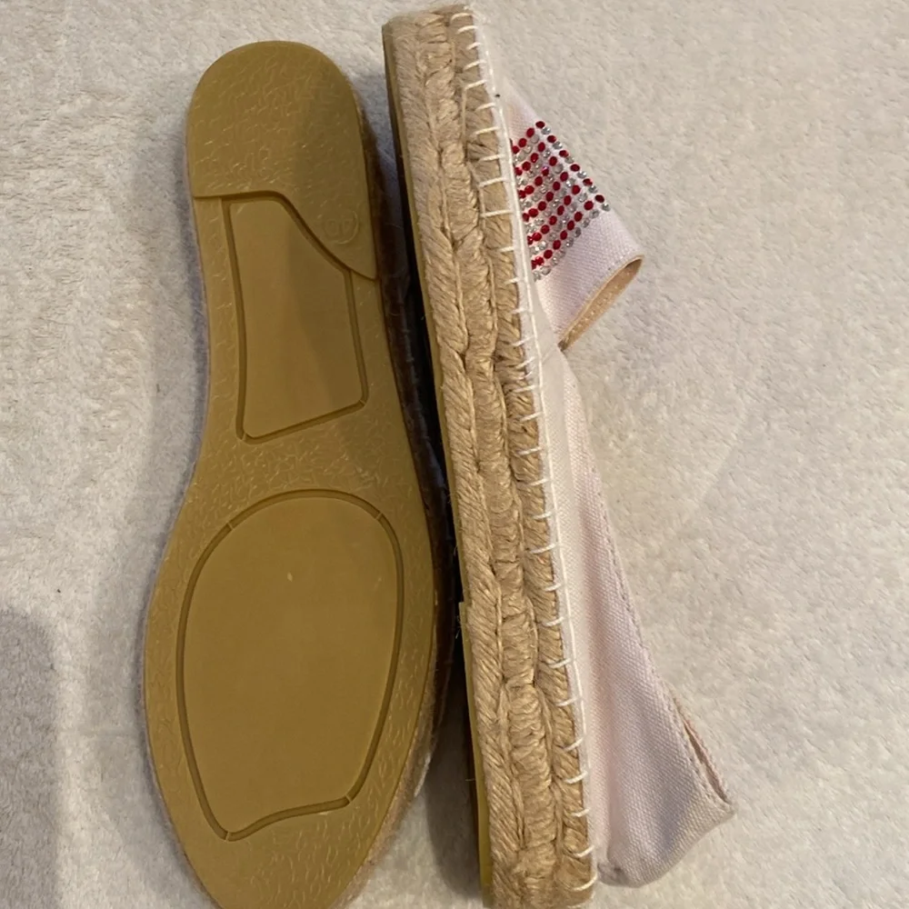 Savi Resort Wear white canvas rhinestone American flag espadrilles Sz 40